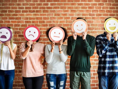 Dlaczego tłumię emocje?